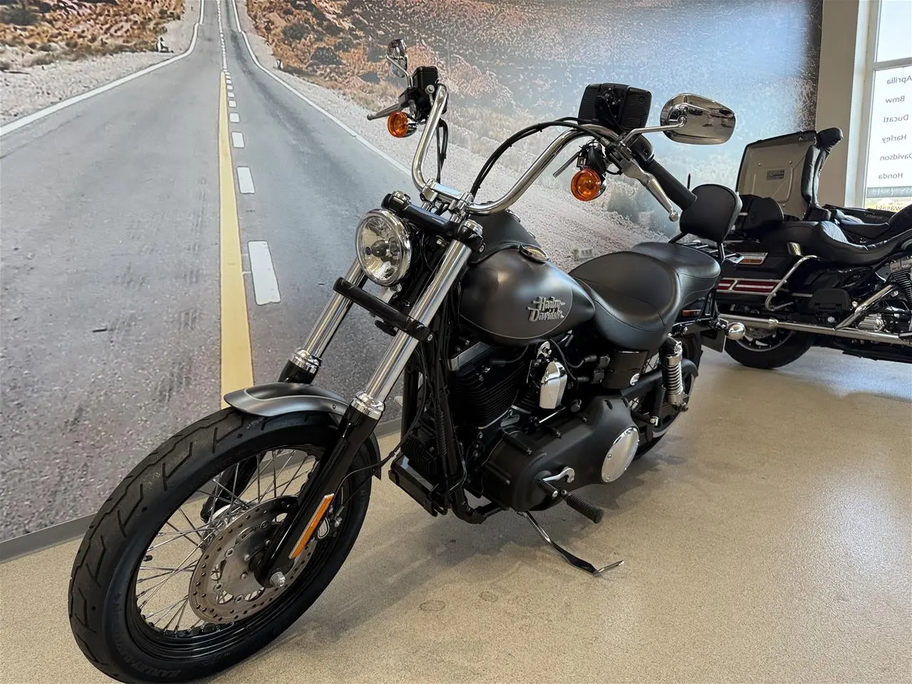 Billede 24 - Harley-Davidson FXDB Dyna Street Bob 103