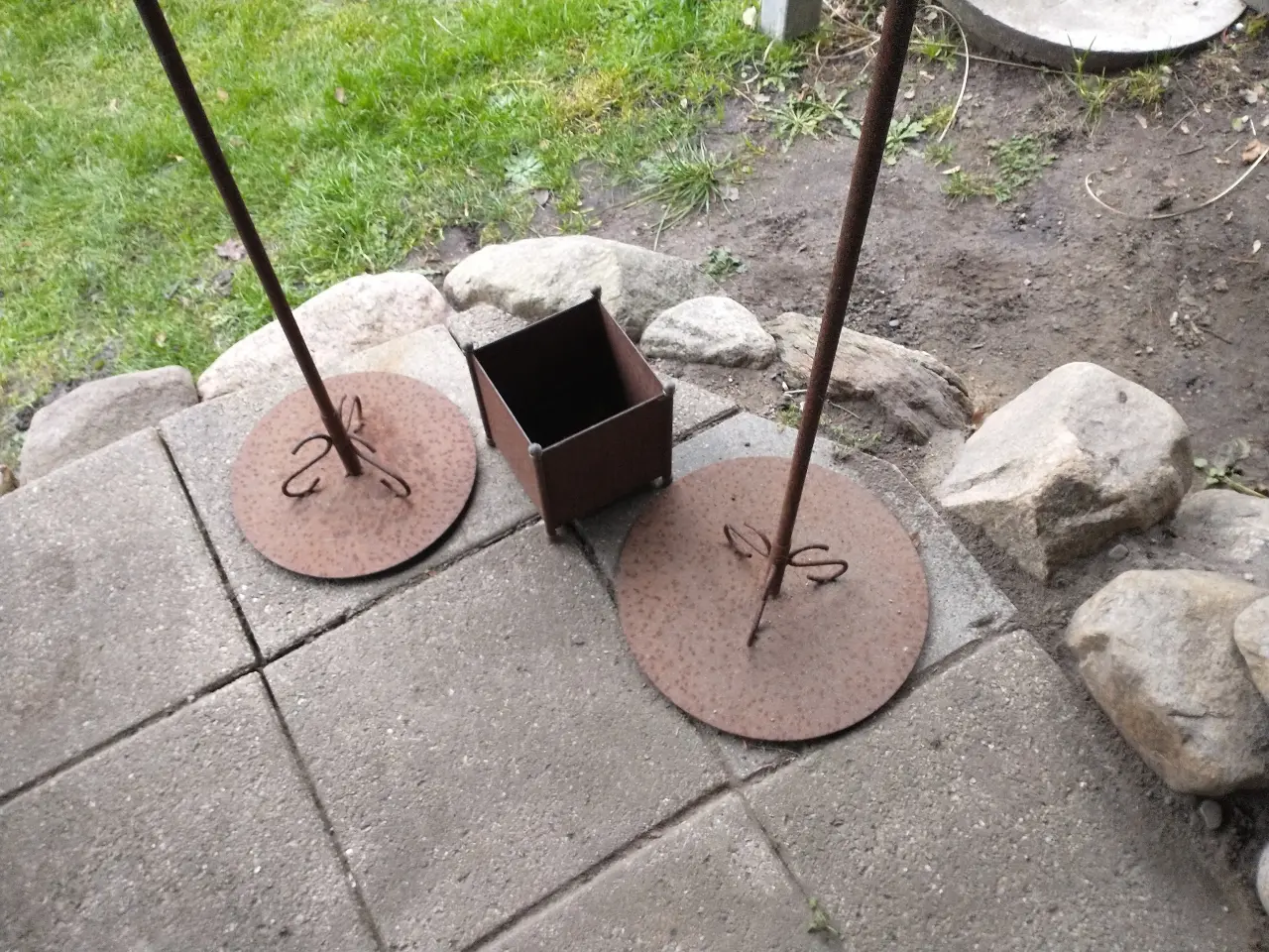 Billede 3 - 2 olielamper, Højde 135 cm og 115 cm.