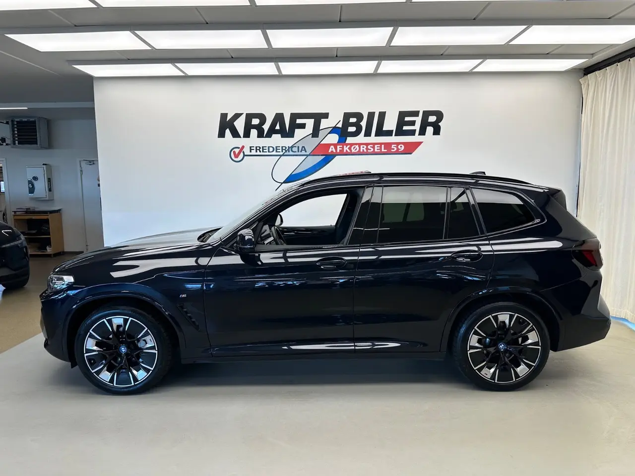 Billede 2 - BMW iX3  Charged Plus M-Sport