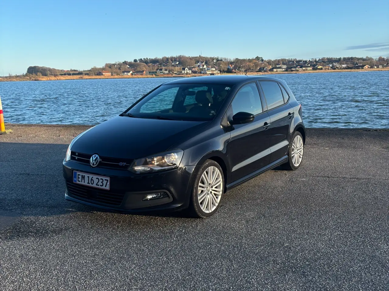 Billede 1 - Sælger denne flotte og velholdte polo BlueGT.
