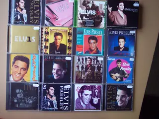 .ELVIS PRESLEY CDer & DVD'er sælges stykvis
