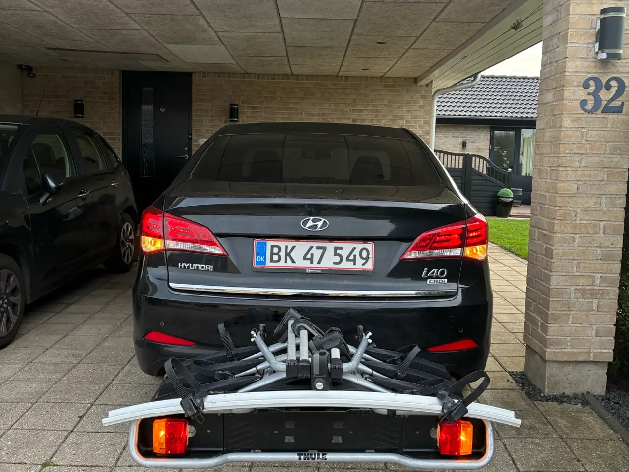 Billede 8 - Thule Cykelholder til 4 cykler med vippefunktion