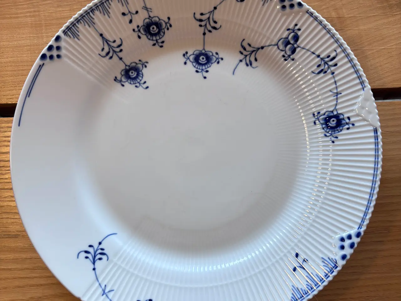 Billede 7 - Royal Copenhagen Blå Element 28 cm tallerkener