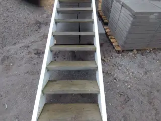 Udendørs trappe/Repos,Hems