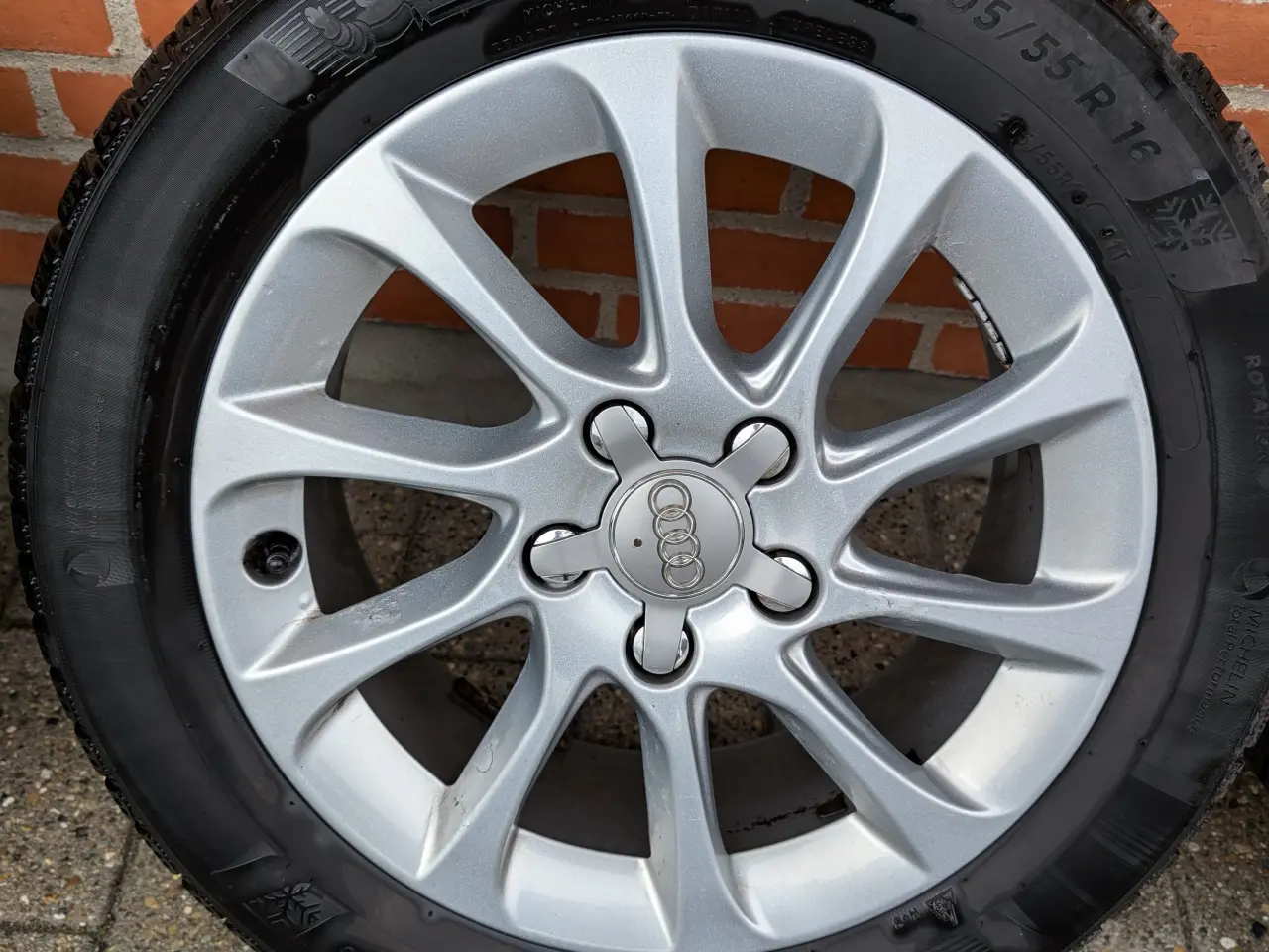 Billede 4 - Originale AUDI 3 Alufælge