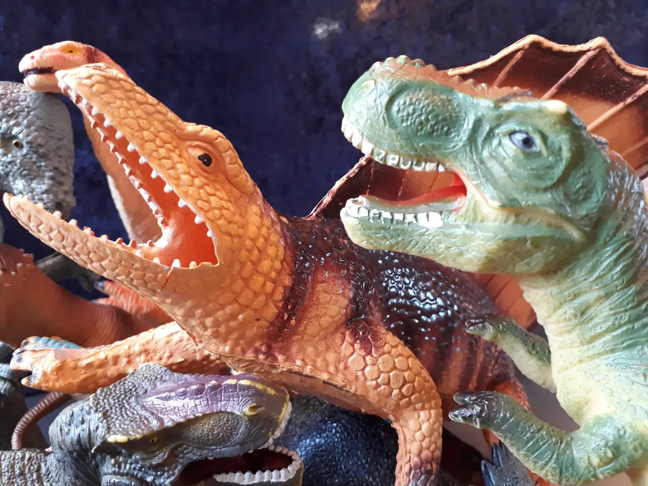 Billede 1 - 2,6 kg Dinosaurer