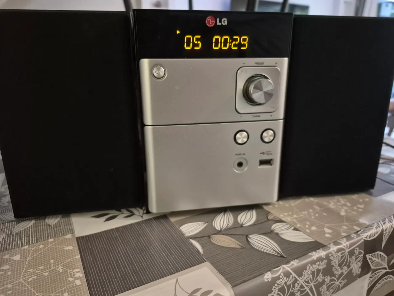 Billede 2 - LG Micro Hi-Fi System CM1530