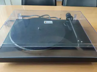 Pladespiller Pro-ject Debut 3