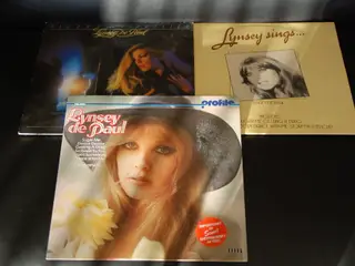 Lp.ere Lynsey De Paul