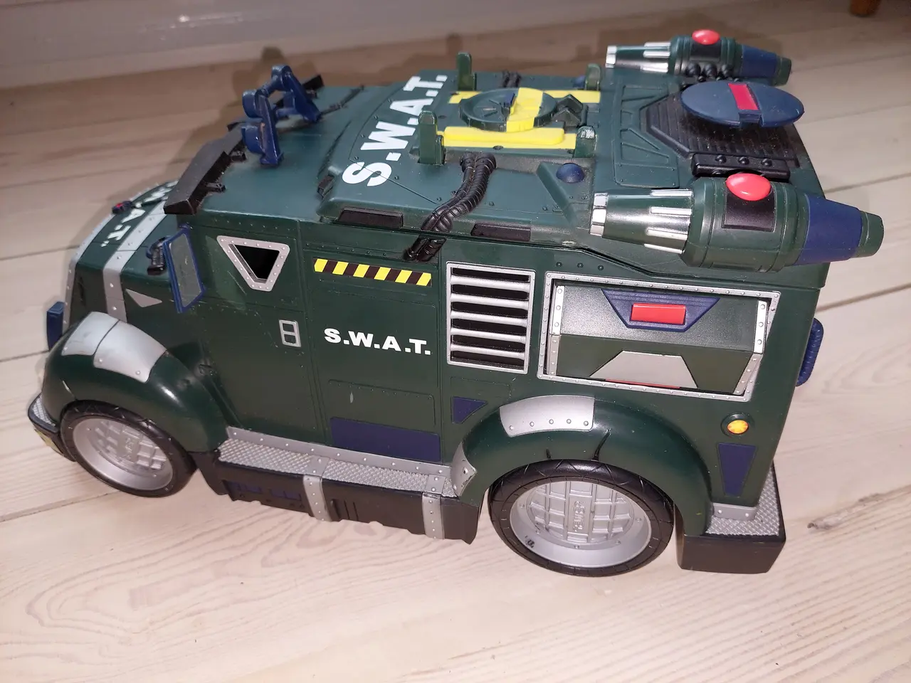 Billede 2 - TMNT sewer SWAT truck