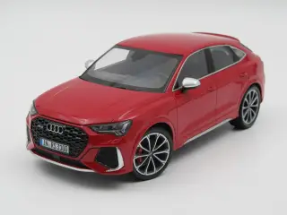 2019 Audi RSQ3 Sportback 1:18 MINICHAMPS