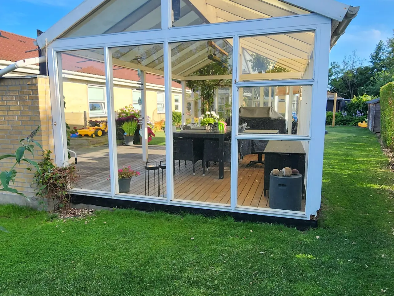Billede 13 - Overdækket terrasse med orangeri