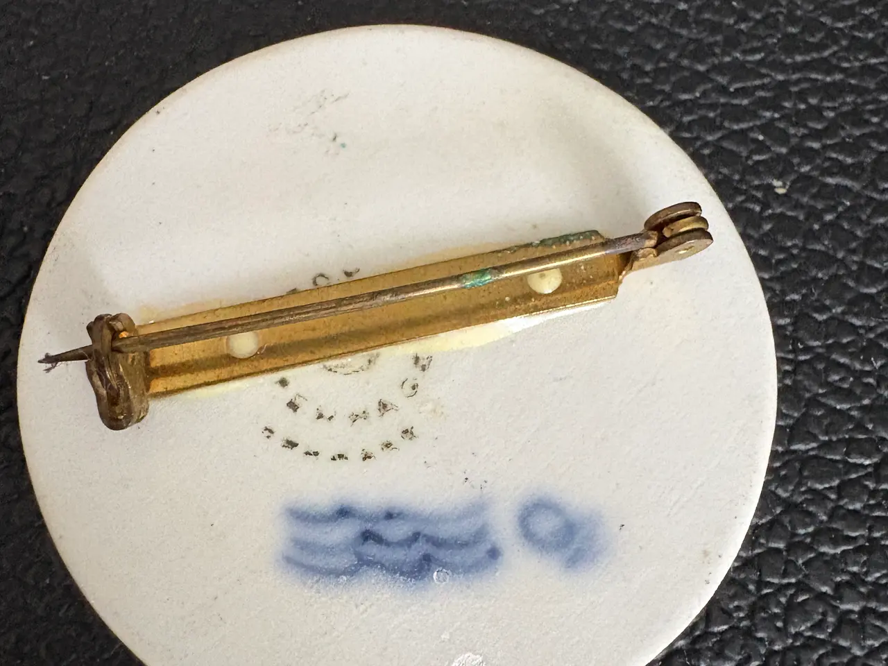 Billede 4 - Broche fra Den Kongelige Porcelænsfabrik