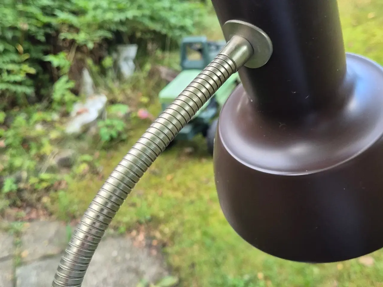 Billede 9 - Brun gulvlampe med fleksarm og fodafbryder