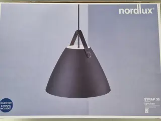 Strap 36 pendel, sort - designet af Bjørn + Balle