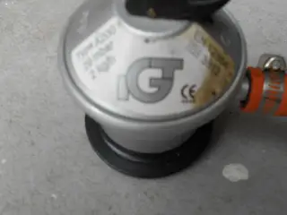 Gas regulator