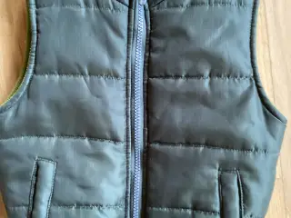Mørkegrøn vest