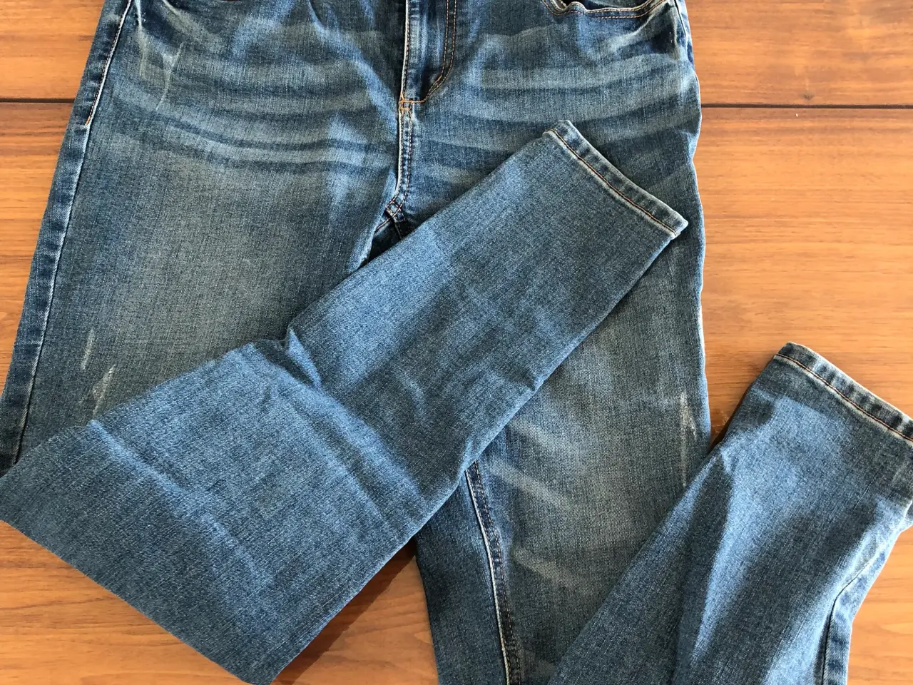 Billede 4 - Freja jeans str 42