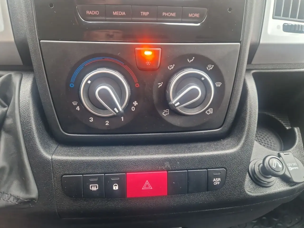 Billede 23 - Renault Master IV T33 2,3 dCi 135 L2H2 Kassevogn
