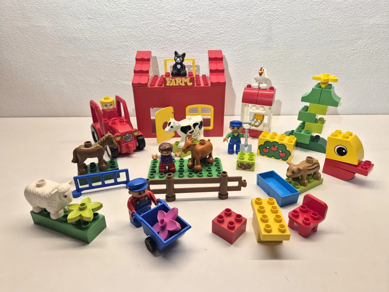 Billede 1 - Duplo Bondegård med Dyr samt forskellige figurer