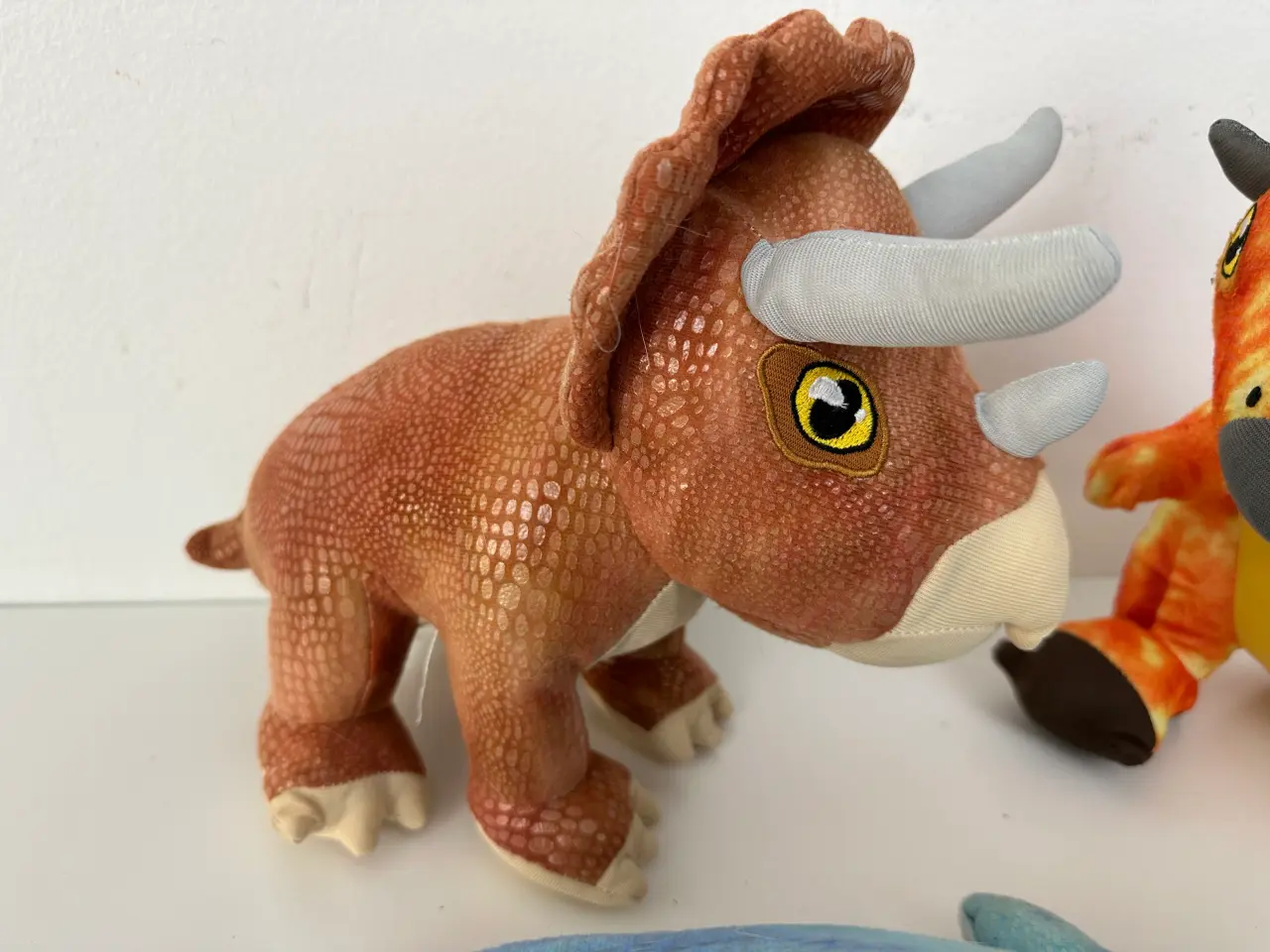 Billede 2 - 3 stk. 'Jurassic World' bamser
