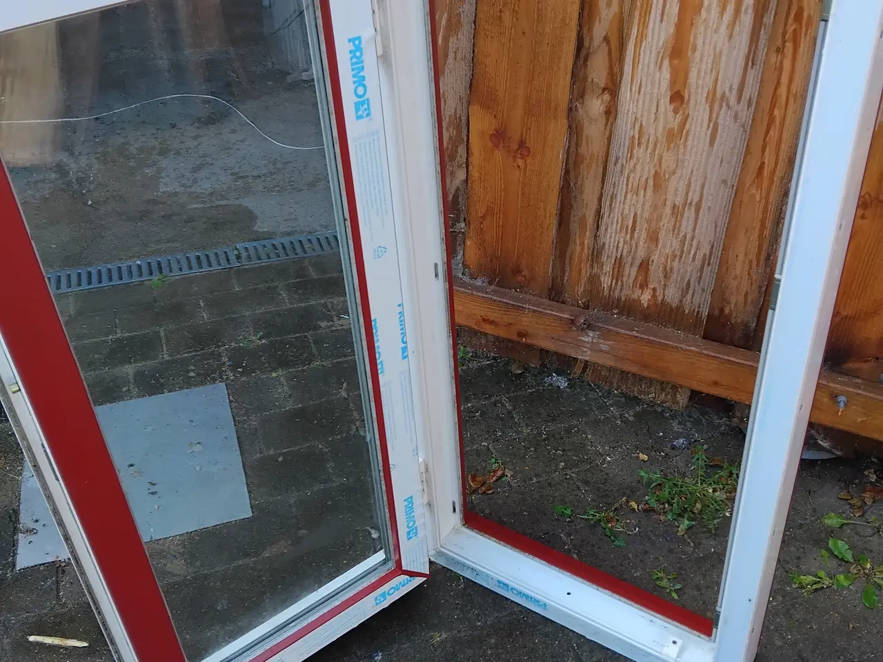 Billede 2 - Vindue 117x57 plast. Aldrig monteret