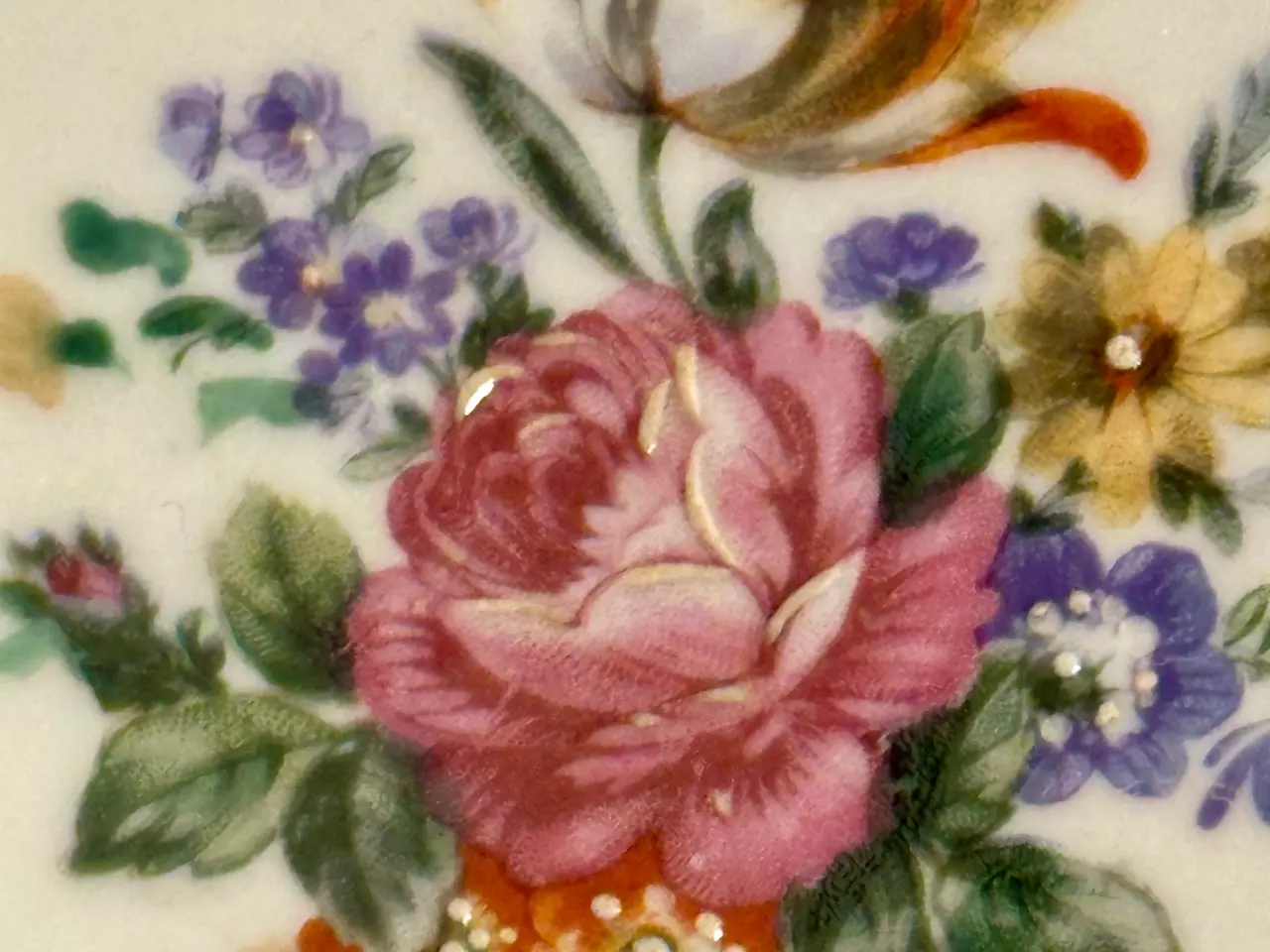 Billede 8 - Vintage håndmalede genstande af porcelæn.