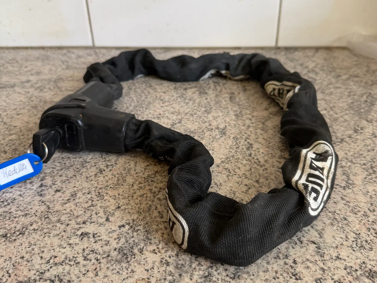 Billede 5 - ABUS Kædelås. Kvalitet der sikrer.