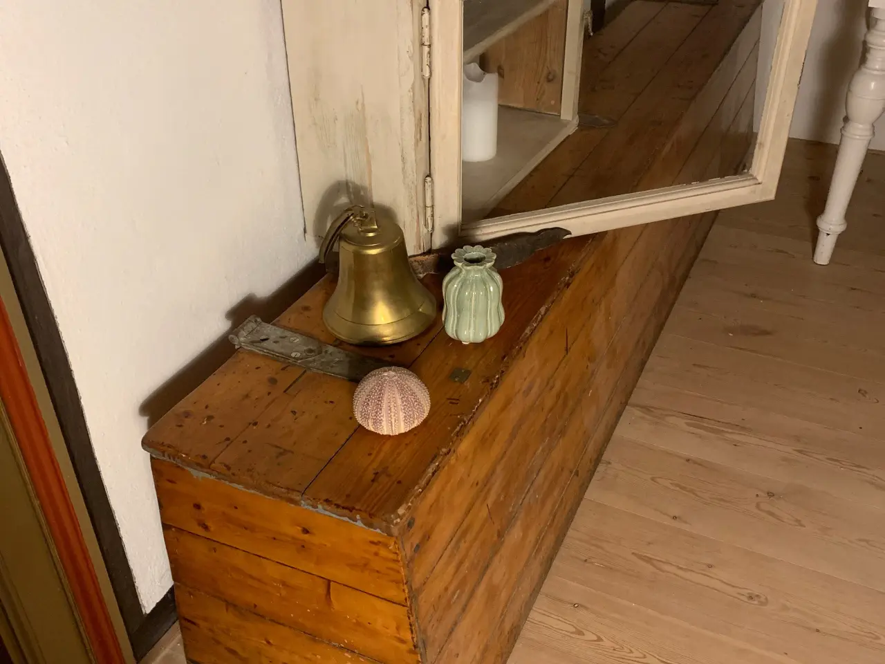 Billede 1 - Skibsbænk fra skoleskib. Meget solid