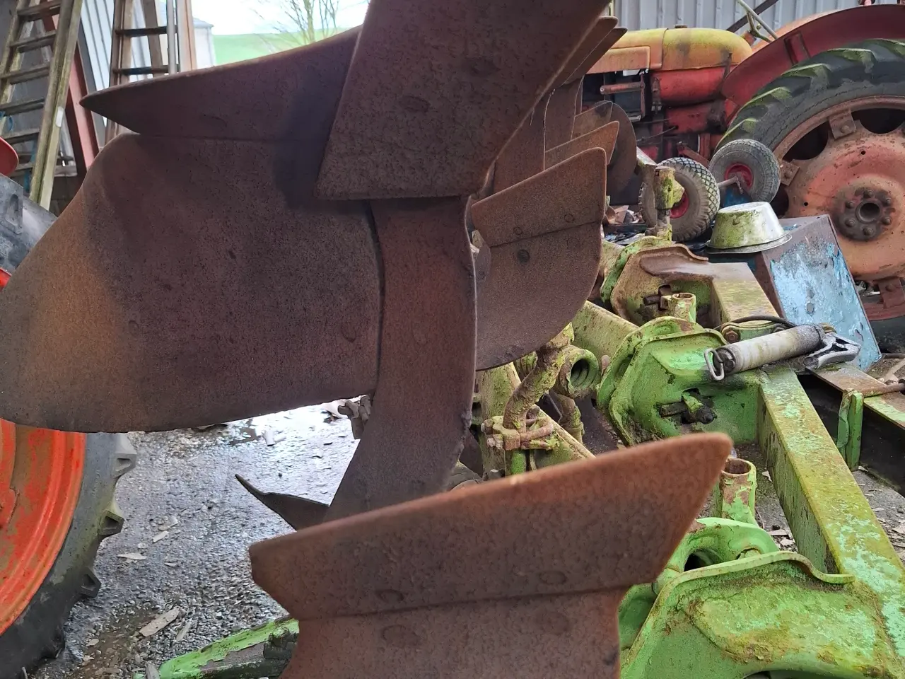 Billede 8 -  4 furet plov evt bytte, slagleklipper,ninigraver