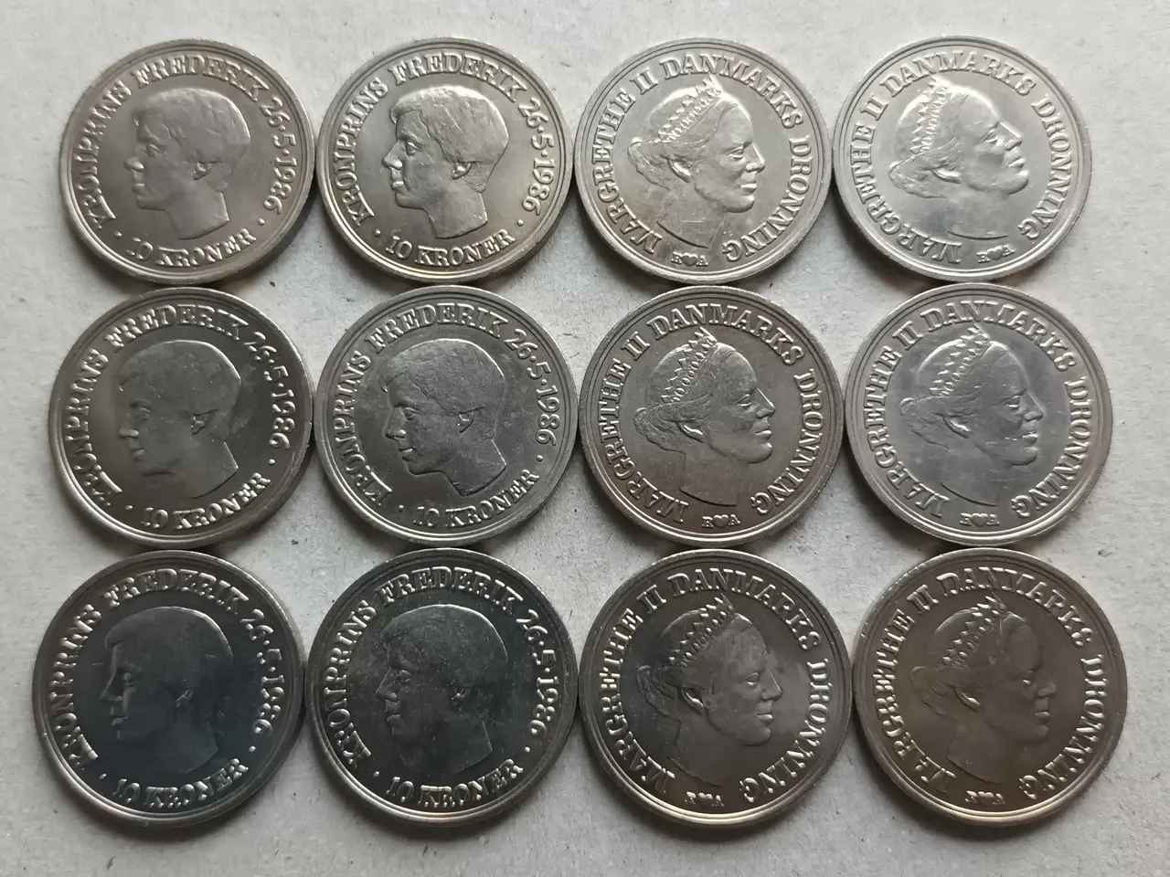 Billede 2 - 10 Kr 12 stk 1986 Kronprins Frederik 18 år.