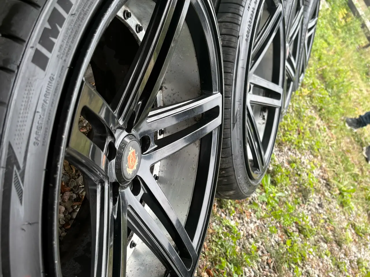 Billede 3 - AXE LUXURY SPLIT CONCAVE 5x112 20” M. Nye Dæk
