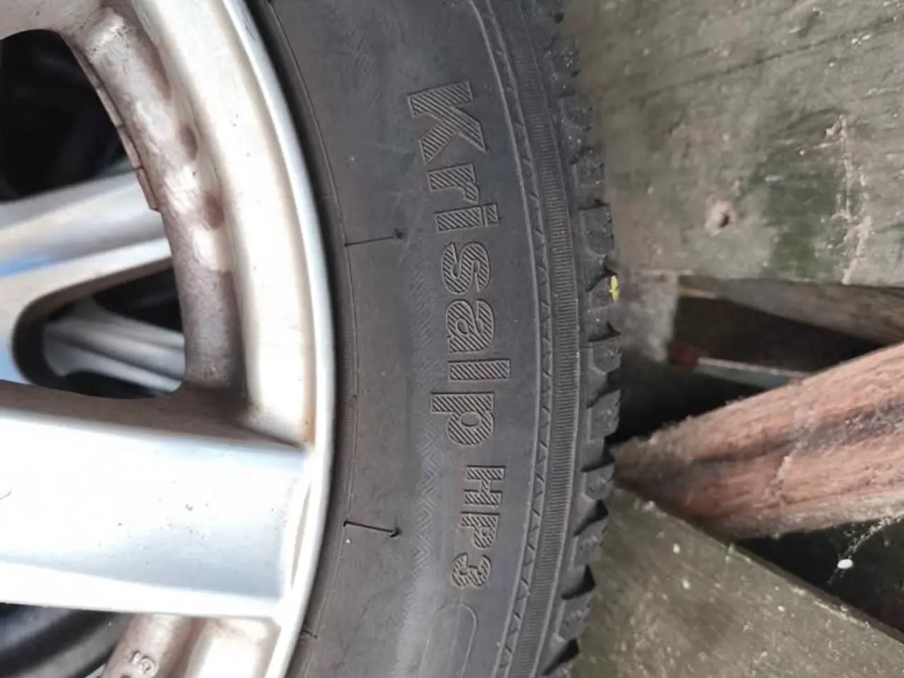 Billede 1 - Kleber vinterdæk sælges.
