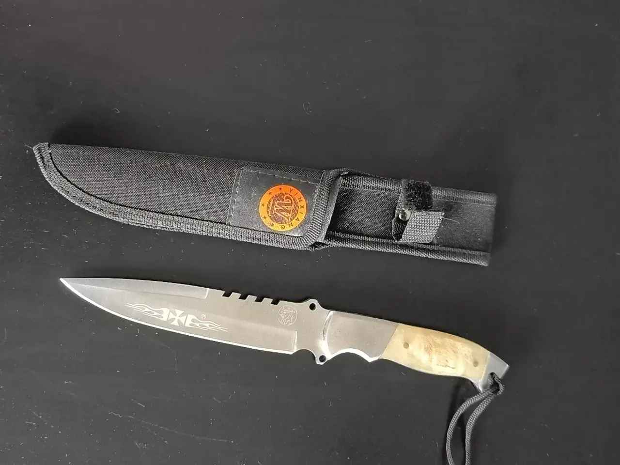 Billede 1 - Jag og vildmarks kniv på cirka 27 cm