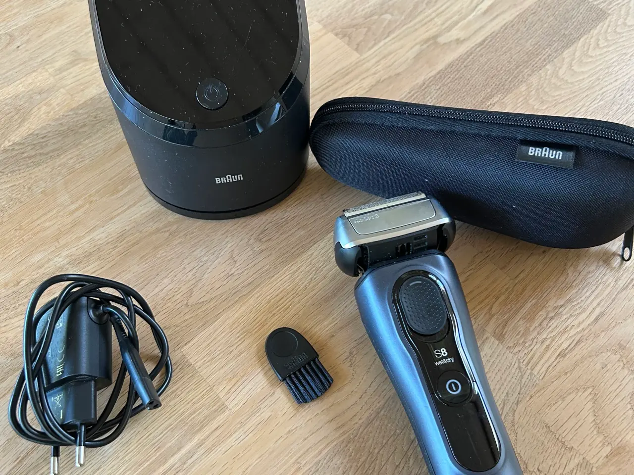 Billede 7 - Barbermaskine Braun serie 8
