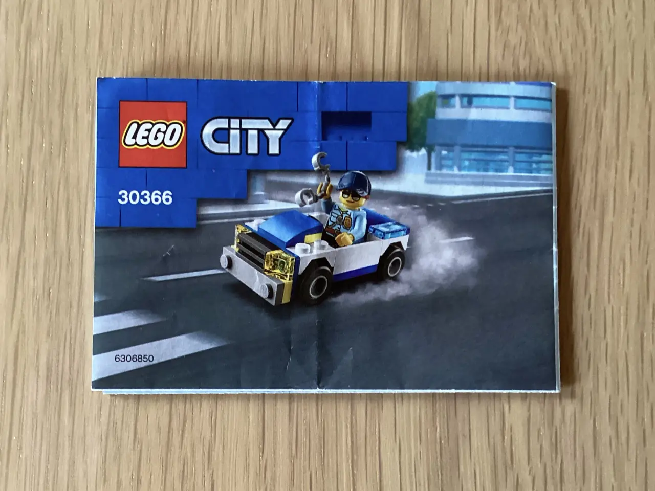 Billede 5 - Lego 30366 politibil og 60358 motorcykel, pr. stk.