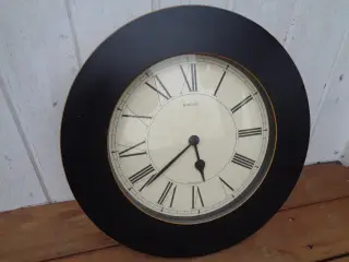 Vægur