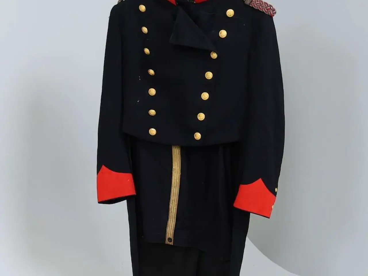 Billede 2 - Dansk marineofficersuniform – 1900-tallet komplet