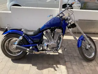 Suzuki intruder