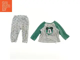 Børnepyjamas med Mickey Mouse motiv fra Disney (str. 86)