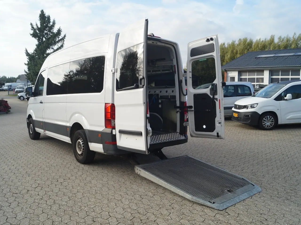 Billede 1 - MAN TGE 2,0 3.140 Kombi L3H2 aut. FWD