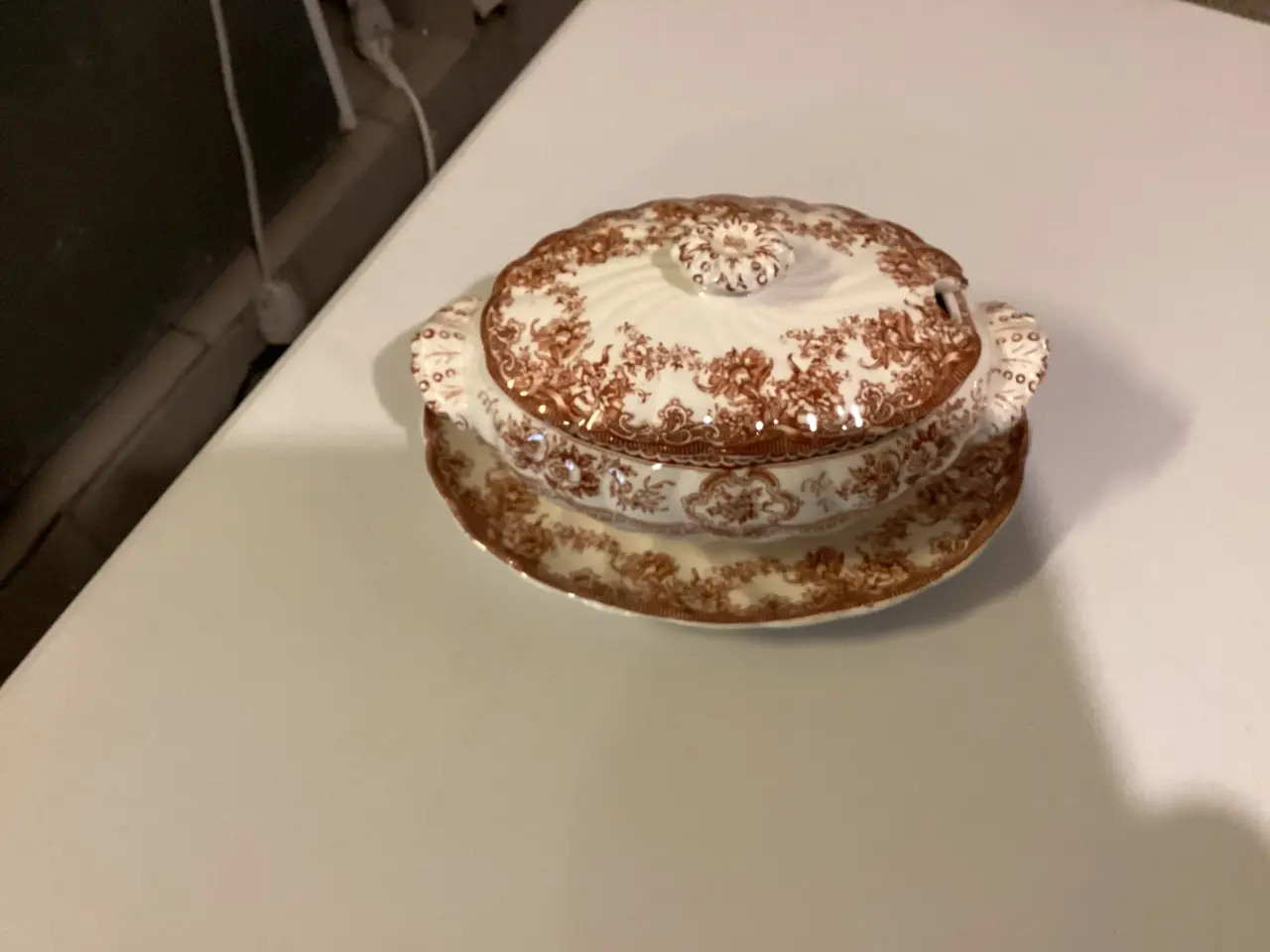 Billede 1 - Fin gammel tarin på et fad