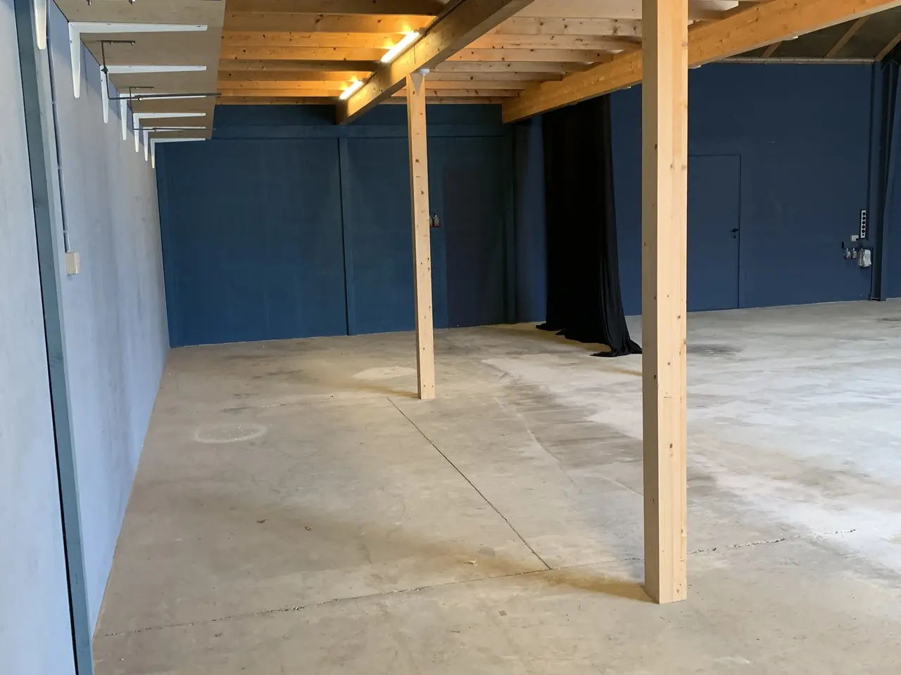 Billede 8 - 176 m2. i stort erhvervsområde i Ringsted med stor port