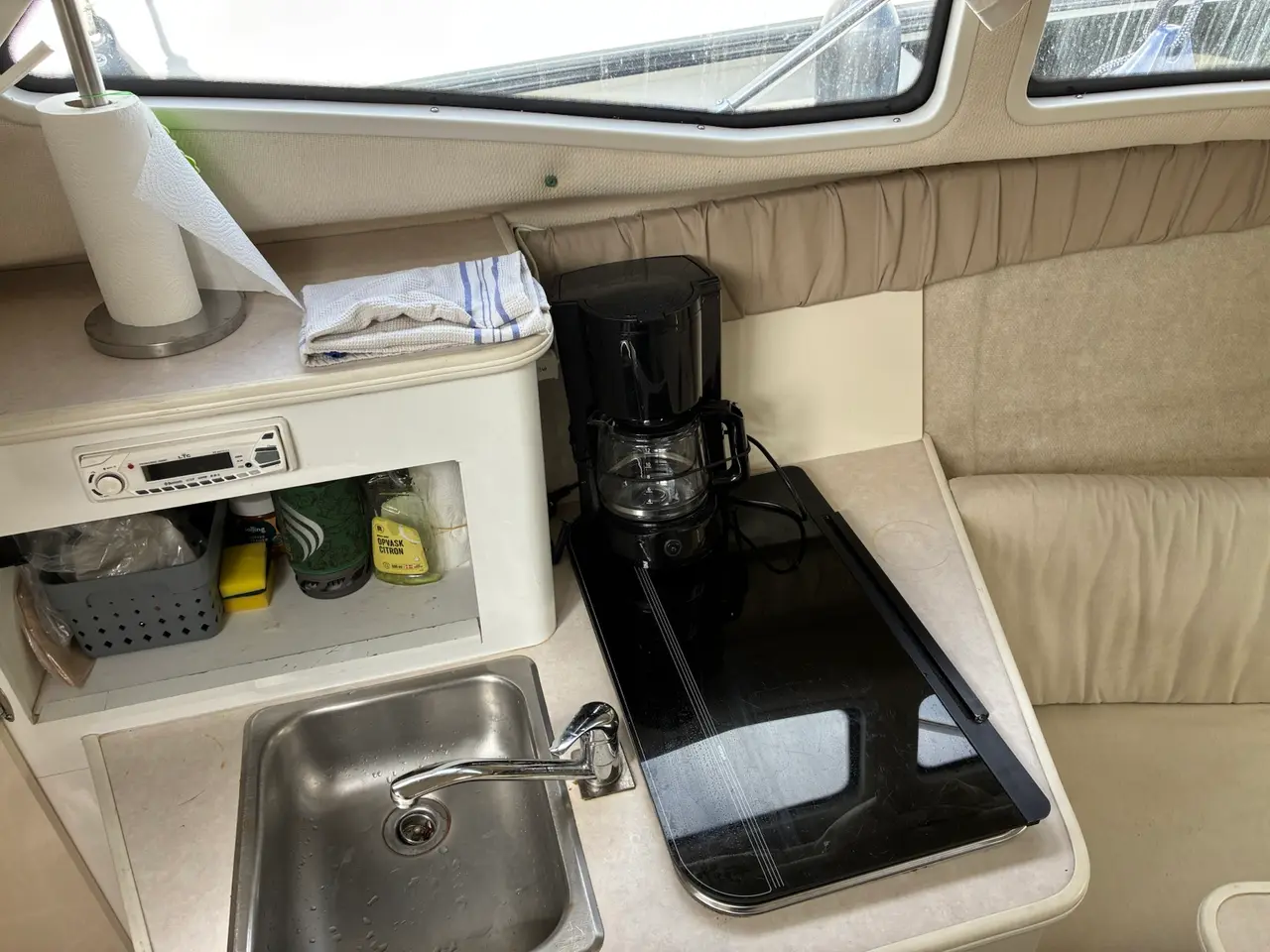 Billede 4 - Bayliner 2655 Ciera, ferkvandskølet og bovpropel