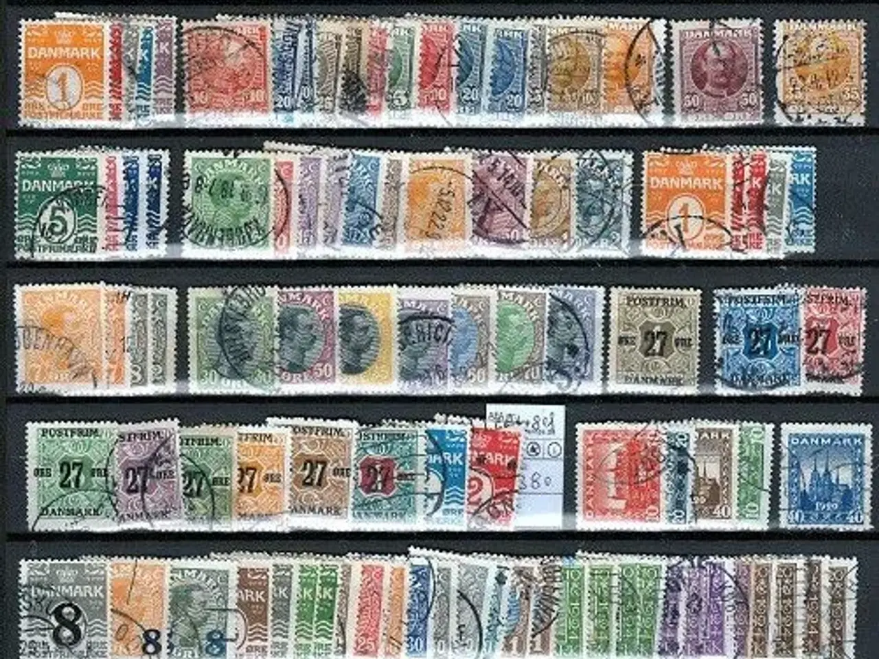 Billede 1 - DK. Bogtryksmærker. 170 forskellige. AFA 8.250 kr.