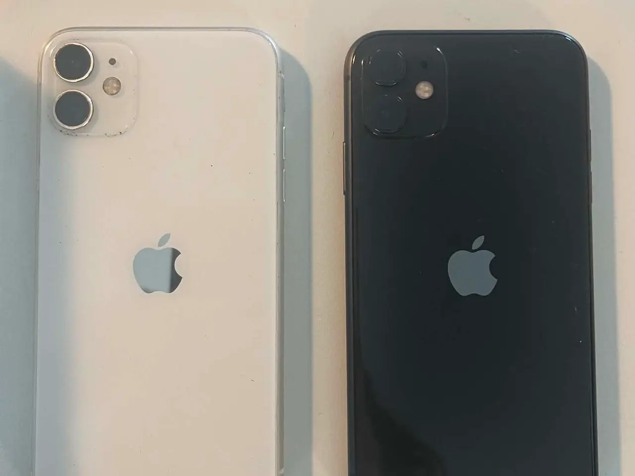 Billede 3 - 2 Stk. iPhone 11 - 64 GB Komplet med alt.