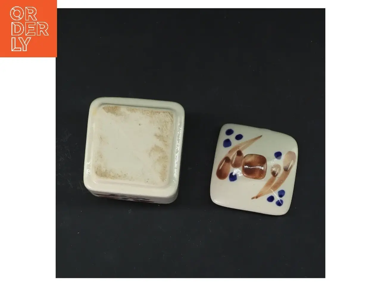 Billede 4 - Keramikkrukke med låg (str. 10 cm)