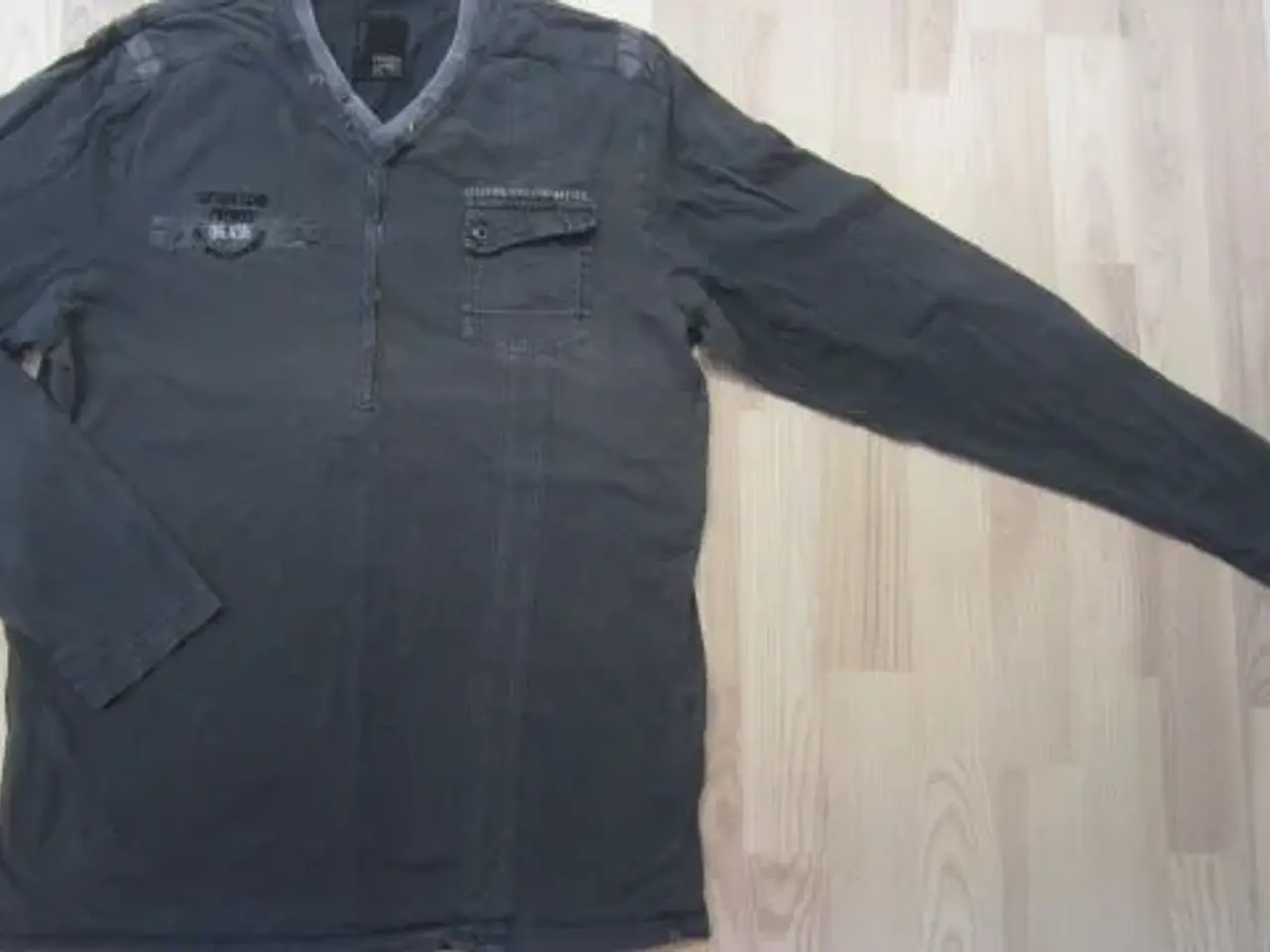Billede 1 - Str. XL, mørkegrå bluse