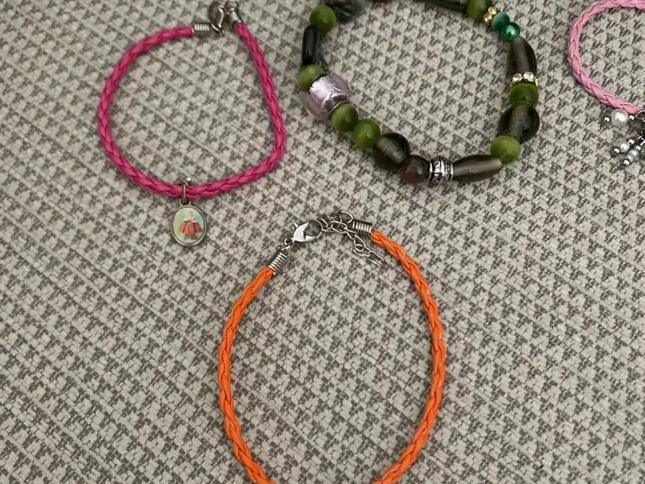 Billede 3 - Søde armbånd