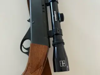 Anschütz 520 cal. 22lr. halvautomat